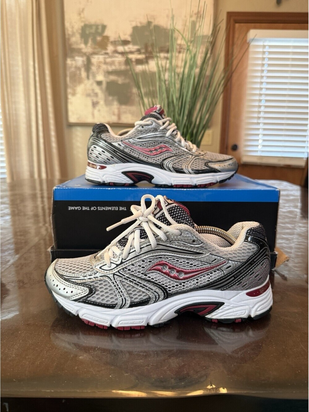 Saucony Women’s 8 Original Grid Running Sneakers 15083-1